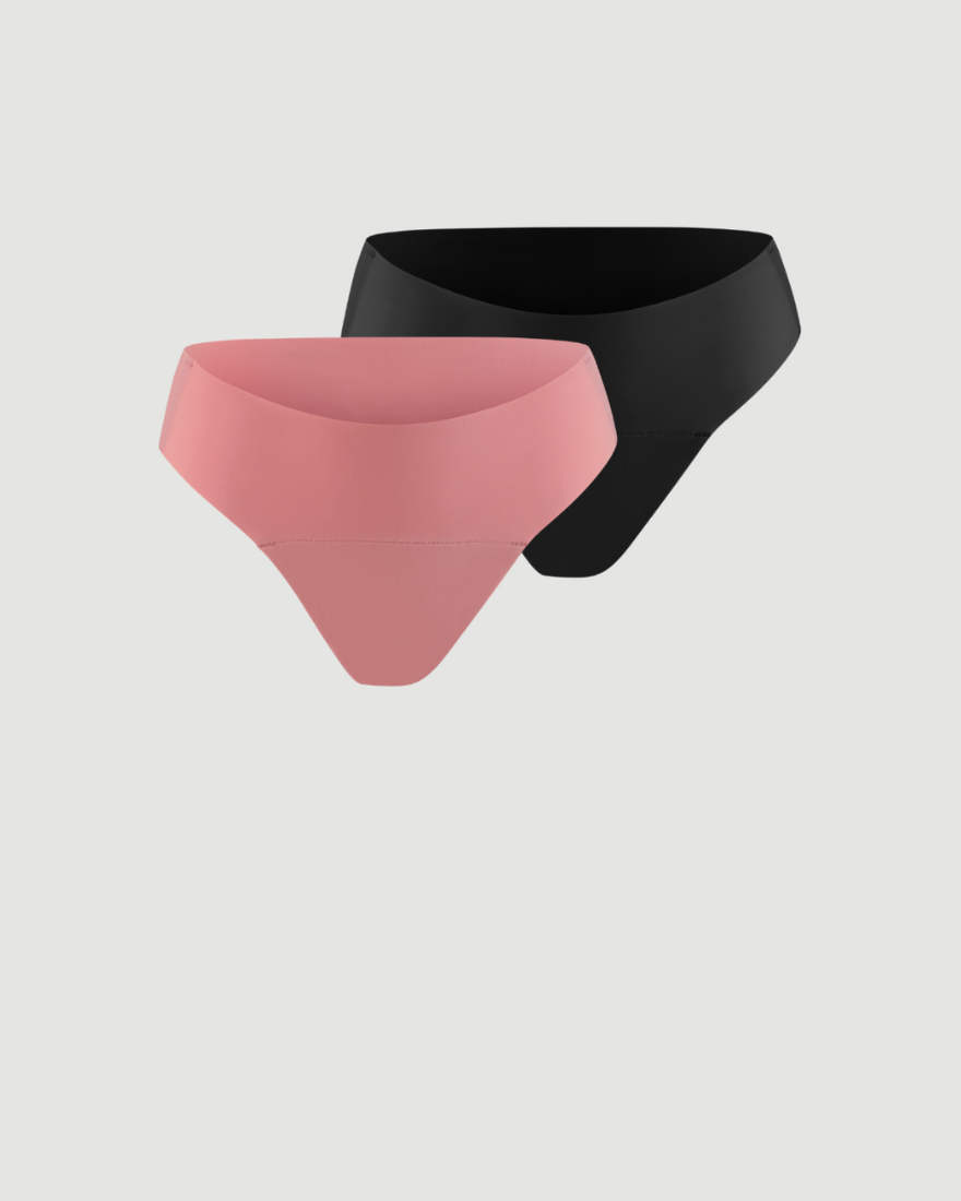 ooia everyday Slip Seamless in Schwarz und Dusky Pink – nahtlose Unterwäsche, die Slipeinlagen ersetzt.