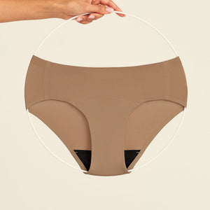 ooia Periodenunterwäsche Hipster Seamless in Taupe mit nahtlosem Design, Freisteller