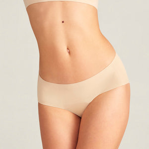 ooia everyday Hipster Seamless in Beige – nahtlose Unterwäsche, die Slipeinlagen ersetzt.