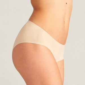 ooia everyday Hipster Seamless in Beige – nahtlose Unterwäsche, die Slipeinlagen ersetzt.