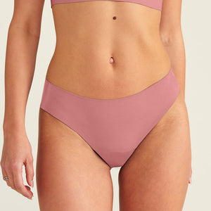 ooia everyday Slip Seamless in Dusky Pink – nahtlose Unterwäsche, die Slipeinlagen ersetzt.