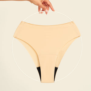 ooia Perioden Highwaist Seamless Cheeky in Beige – nahtloser Slip mit hoher Taille und Beinausschnitt, Freisteller