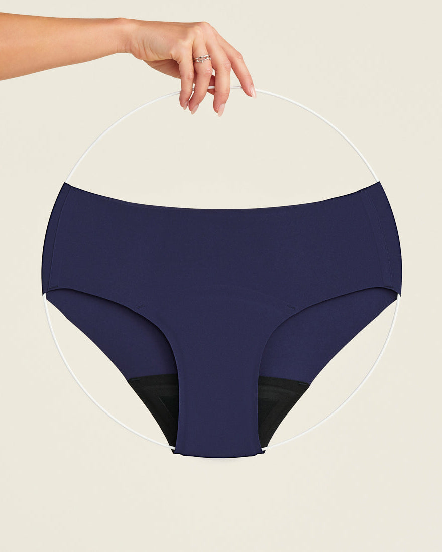 ooia Periodenunterwäsche Hipster Seamless Extra Strong in midnight mit nahtlosem Deign, Freisteller