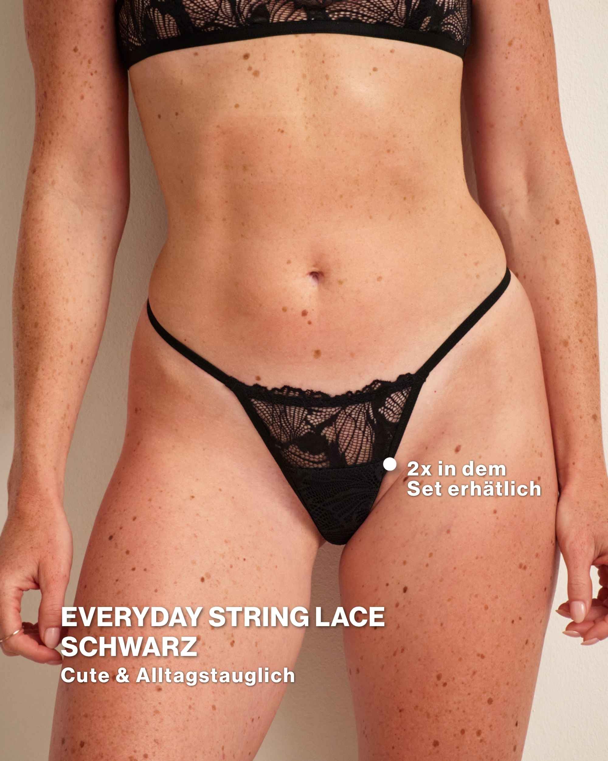 Model präsentiert ooia Everyday String lace in schwarz. Im Everyday String Lace Set 2x enthalten.