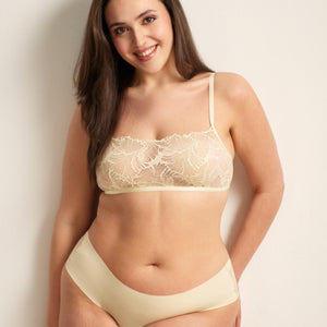 ooia Menstruationsunterwäsche im Set: luxuriöse Spitze aus Italien, schadstofffrei und ultra bequem. 