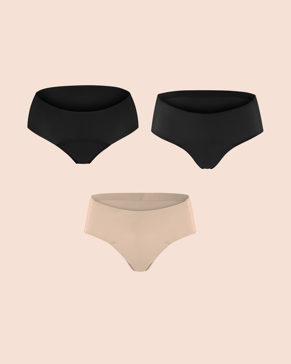 Periodenunterwäsche von ooia in Schwarz &amp; Beige, auslaufsicheres Seamless Sport Set für einen hauchzarten &amp; unsichtbaren Komfort während des Sports. Beinhaltet den Hipster Seamless schwarz, Hipster Seamless beige und den Hipster Seamless Extra Strong schwarz.