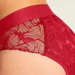 Slip Lace Leaf Extra Strong red